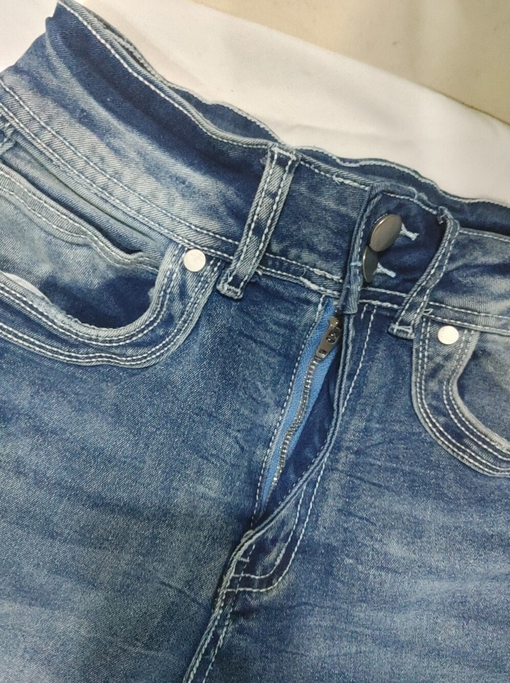 Dark Blue High-Waist Flare Jeans - Women's - Picture 5 of 14